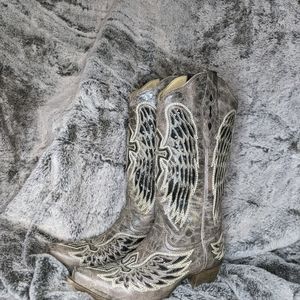 Cowboy boot with sparkle